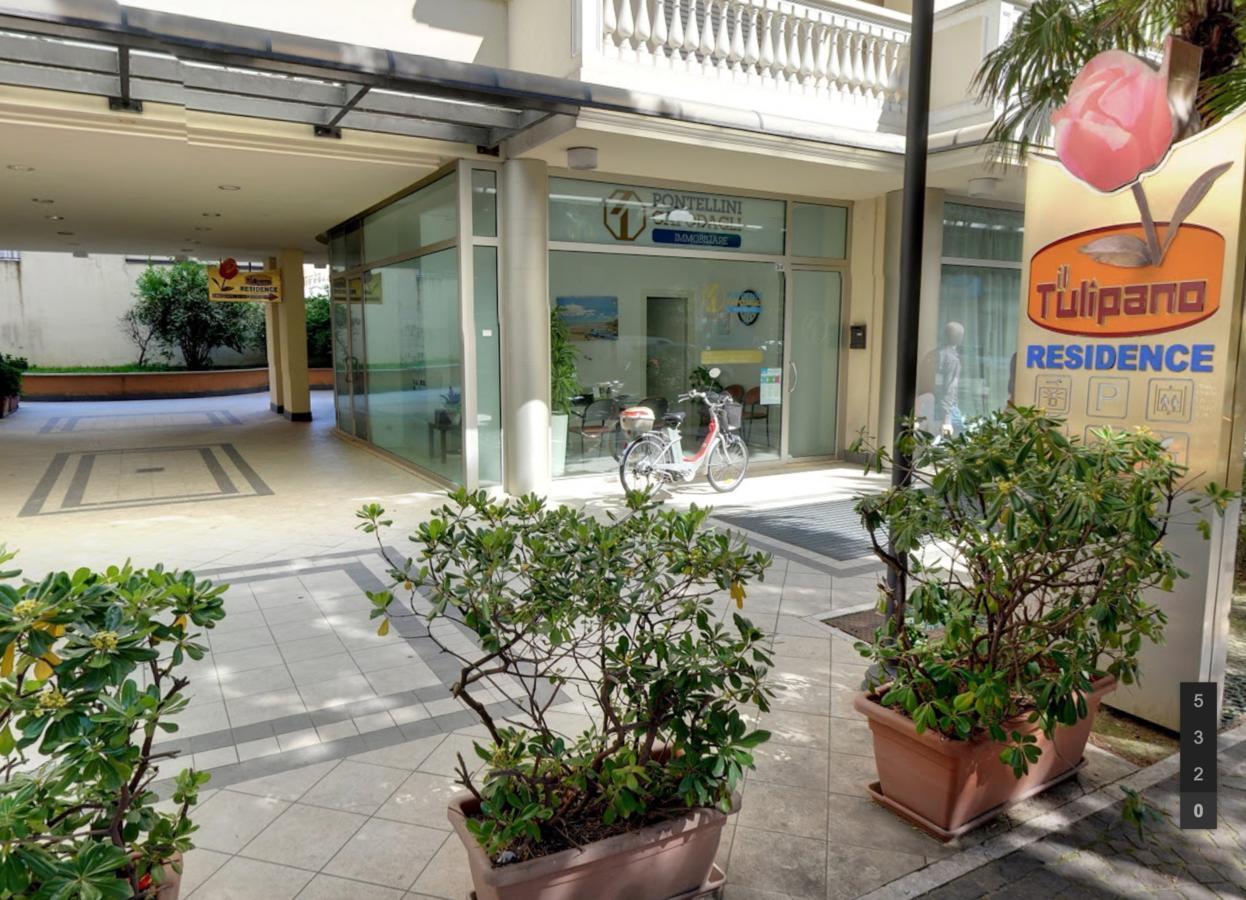 ريتشيوني Residence Il Tulipano المظهر الخارجي الصورة